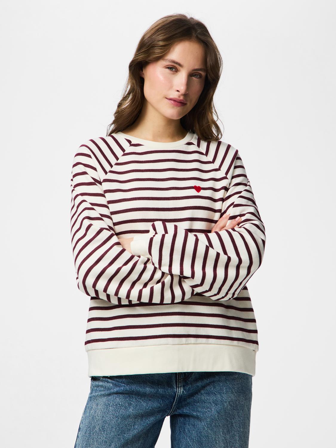 model_shot-front